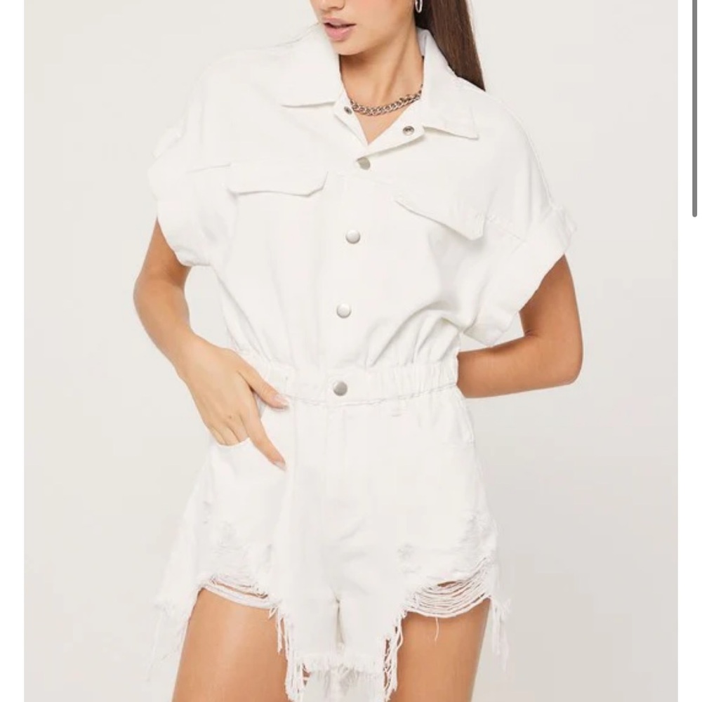White Denim Romper with Belted Waist and Frayed Hem